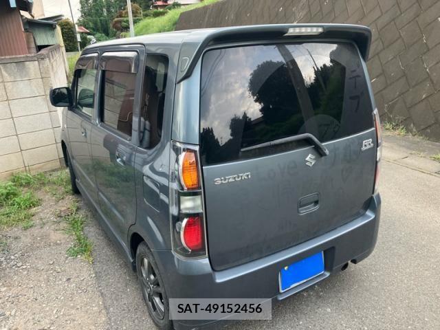 Suzuki WAGON R 2004-03 8232466-2