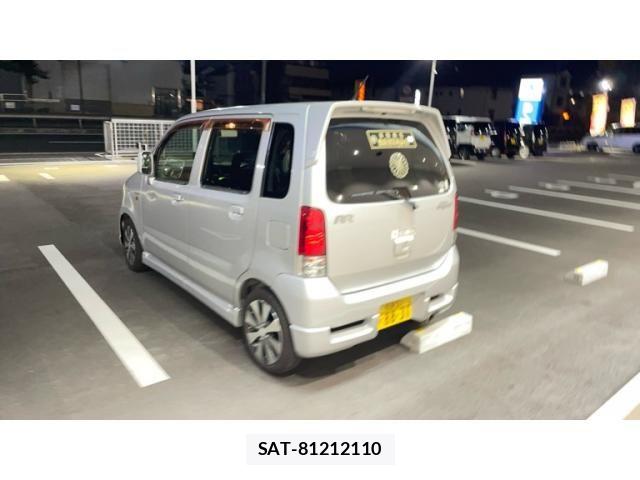 Suzuki WAGON R 2001-10 8415945-2