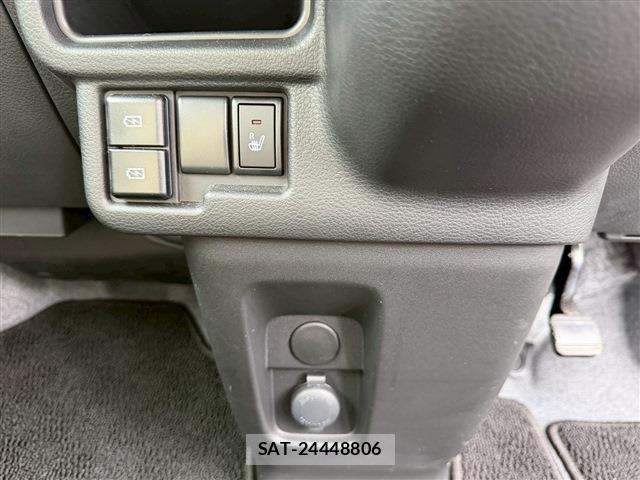 Suzuki WAGON R 2023-05 7061450-24