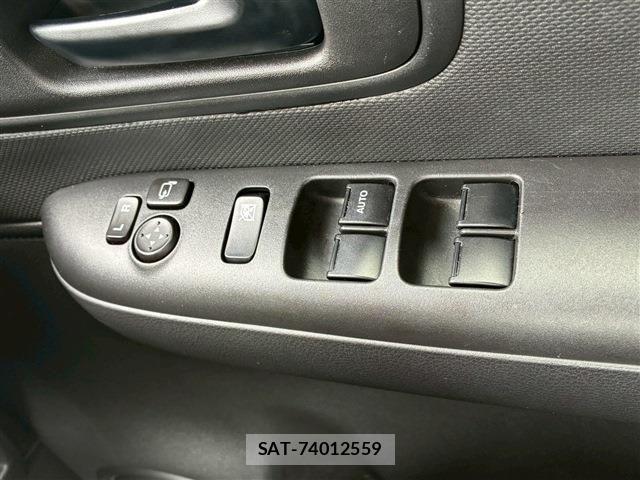 Suzuki WAGON R 2022-07 8102810-26