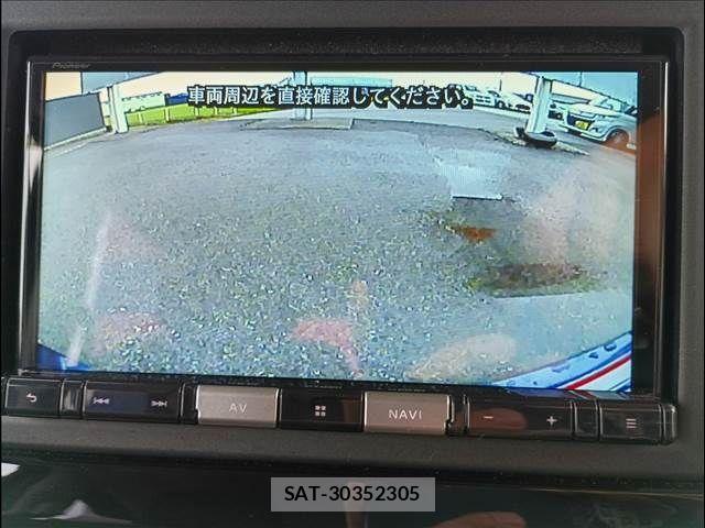 Suzuki WAGON R 2023-08 8318197-9