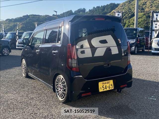 Suzuki WAGON R 2011-10 911621-3