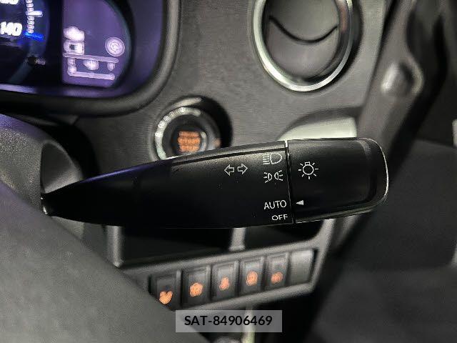 Suzuki WAGON R 2015-08 6615794-17