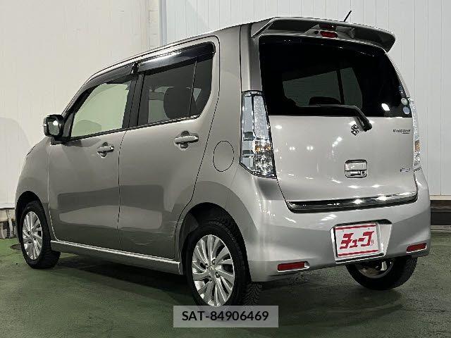 Suzuki WAGON R 2015-08 6615794-8