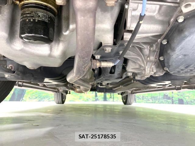 Suzuki WAGON R 2011-03 6717798-18