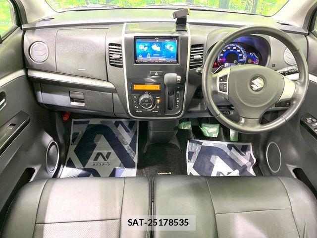 Suzuki WAGON R 2011-03 6717798-1