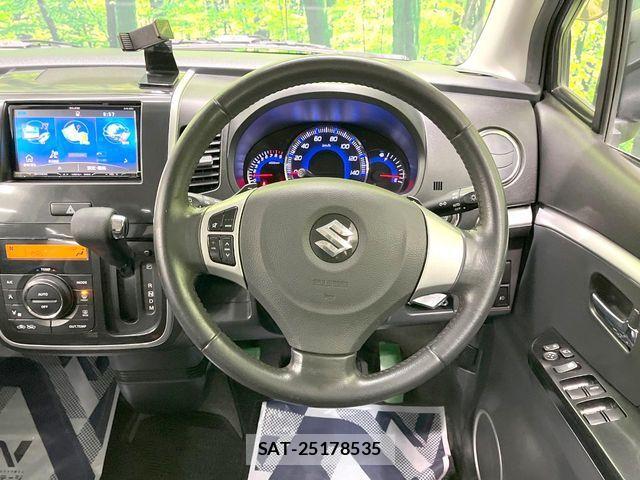 Suzuki WAGON R 2011-03 6717798-7