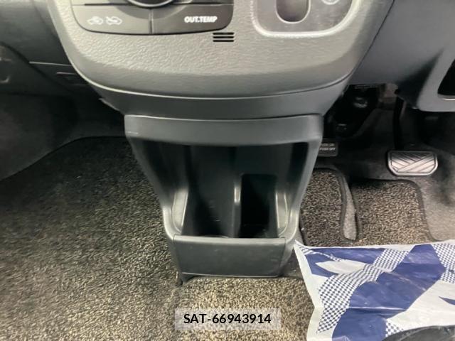 Suzuki WAGON R 2013-06 6915617-17