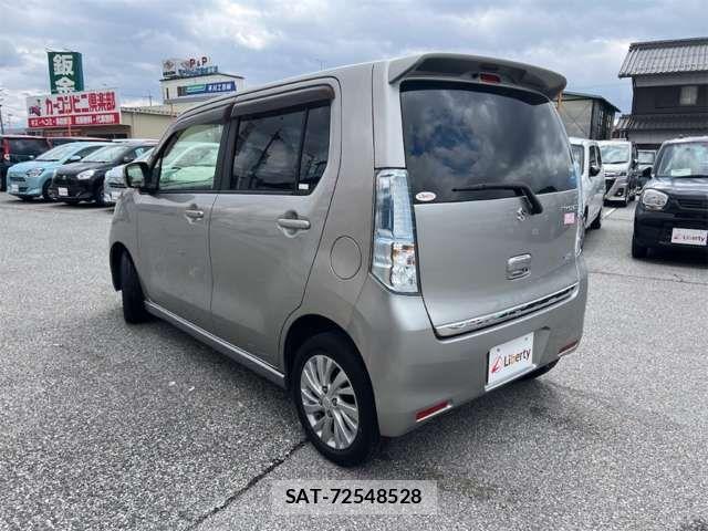 Suzuki WAGON R 2015-05 6915611-9