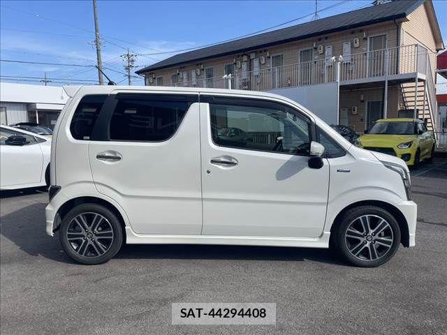 Suzuki WAGON R 2017-08 6999245-17