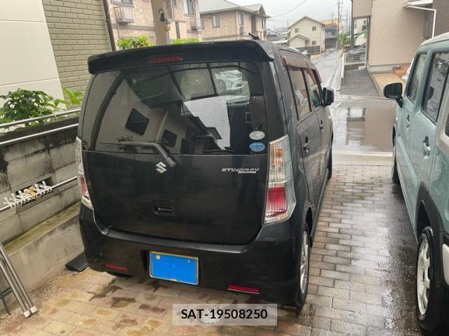 Suzuki WAGON R 2010-01 7061459-3