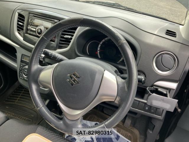 Suzuki WAGON R 2014-02 7227389-15