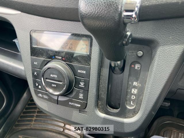 Suzuki WAGON R 2014-02 7227389-18
