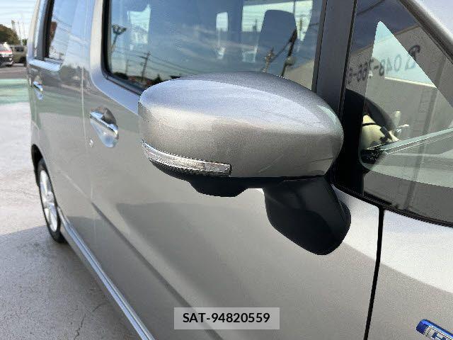 Suzuki WAGON R 2017-09 7331331-24