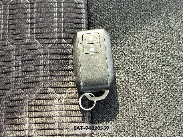 Suzuki WAGON R 2017-09 7331331-25