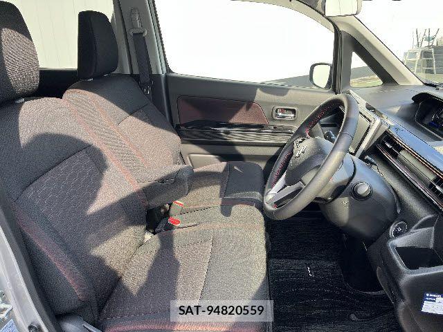 Suzuki WAGON R 2017-09 7331331-3