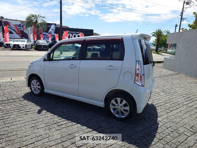 Suzuki WAGON R 2010-08 7360558-3