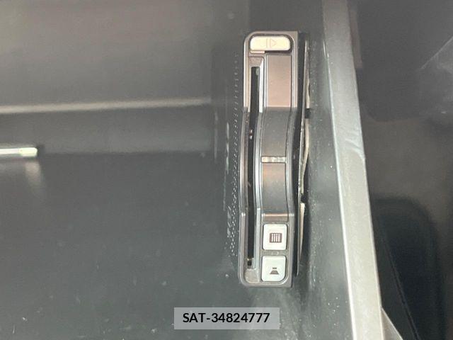 Suzuki WAGON R 2018-02 7503906-6