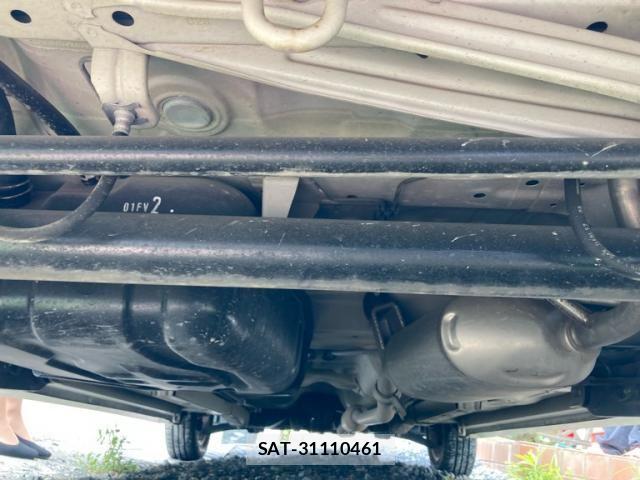 Suzuki WAGON R 2011-06 7563110-12
