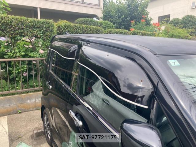 Suzuki WAGON R 2010-09 7563106-25