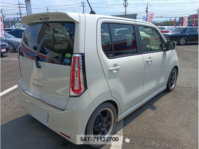 Suzuki WAGON R 2016-01 7621455-6