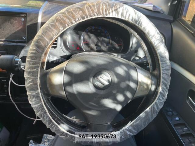 Suzuki WAGON R 2009-04 7621460-17