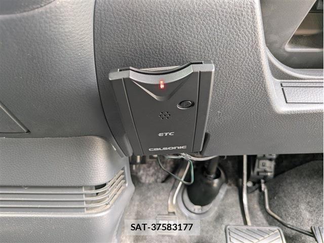 Suzuki WAGON R 2010-02 7621457-11