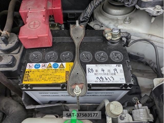Suzuki WAGON R 2010-02 7621457-18