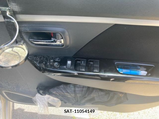 Suzuki WAGON R 2015-03 7621459-13