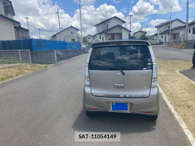 Suzuki WAGON R 2015-03 7621459-5