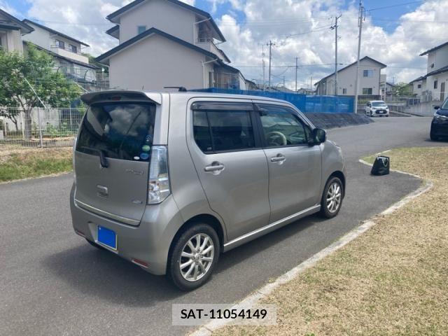 Suzuki WAGON R 2015-03 7621459-6