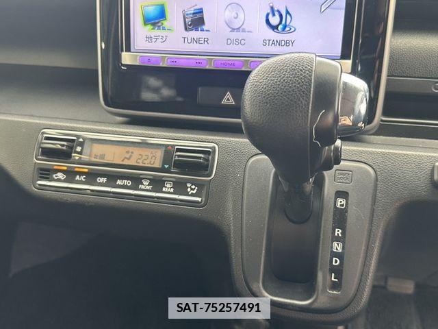 Suzuki WAGON R 2017-04 7964454-9