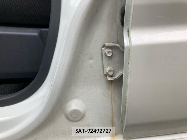 Suzuki WAGON R 2007-09 7964467-26