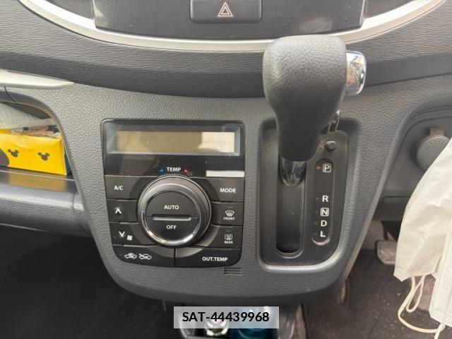 Suzuki WAGON R 2014-12 7981614-15