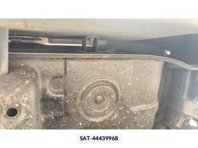 Suzuki WAGON R 2014-12 7981614-23