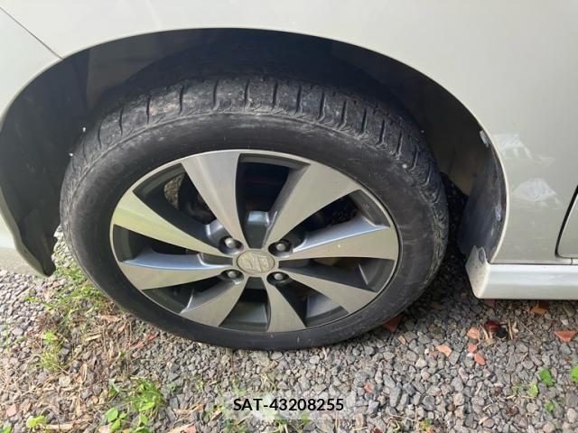 Suzuki WAGON R 2012-04 7981623-10