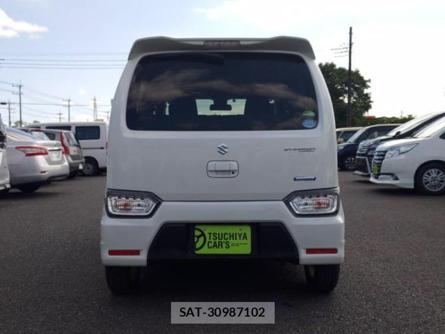 Suzuki WAGON R 2017-06 7981613-9