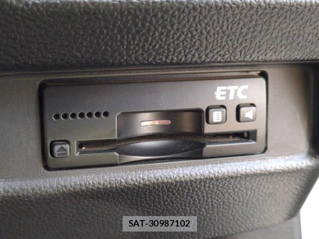 Suzuki WAGON R 2017-06 7981613-18