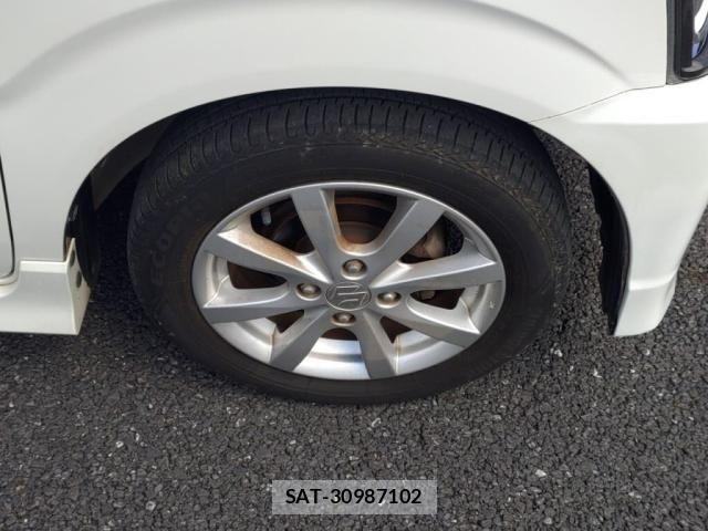 Suzuki WAGON R 2017-06 7981613-29
