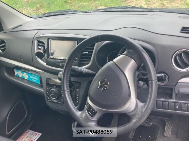 Suzuki WAGON R 2013-01 8039289-12