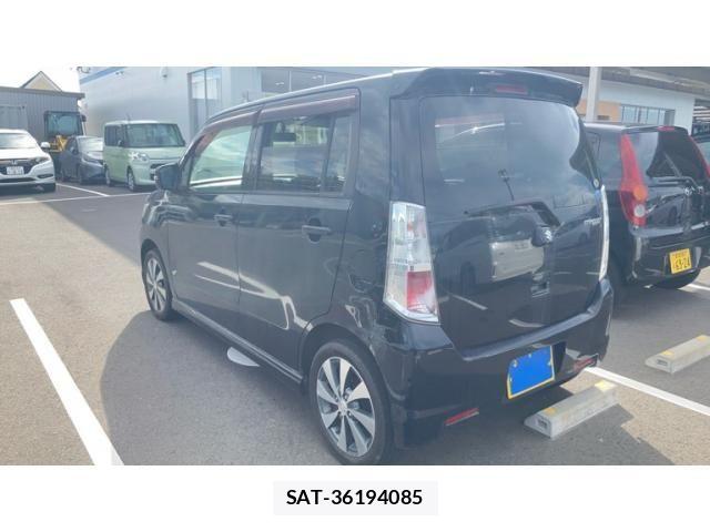 Suzuki WAGON R 2011-12 8076203-6