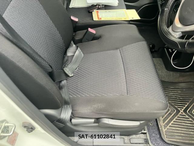 Suzuki WAGON R 2013-08 8076195-9