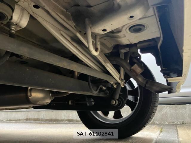 Suzuki WAGON R 2013-08 8076195-6