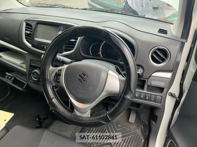 Suzuki WAGON R 2013-08 8076195-7