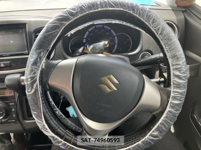 Suzuki WAGON R 2013-07 8102822-9