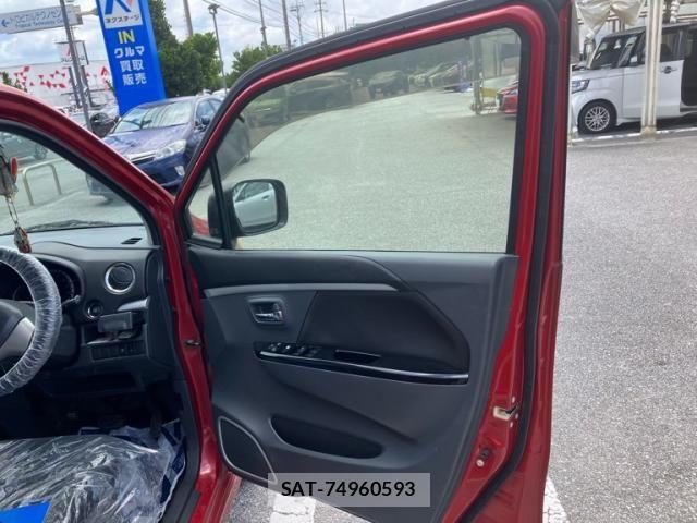 Suzuki WAGON R 2013-07 8102822-17