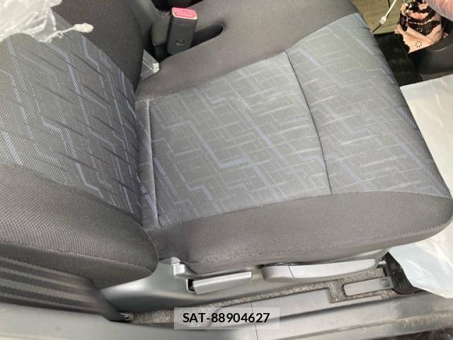 Suzuki WAGON R 2015-08 8102816-17