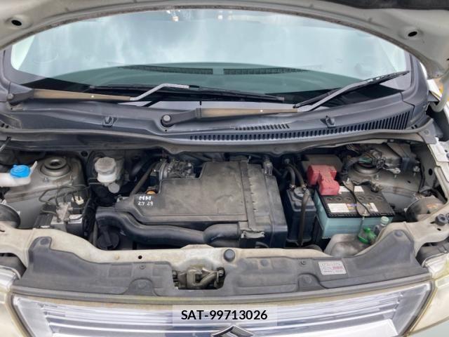 Suzuki WAGON R 2011-11 8102819-17