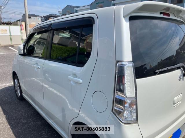 Suzuki WAGON R 2013-12 8102838-4