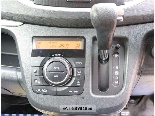 Suzuki WAGON R 2013-06 8102813-14